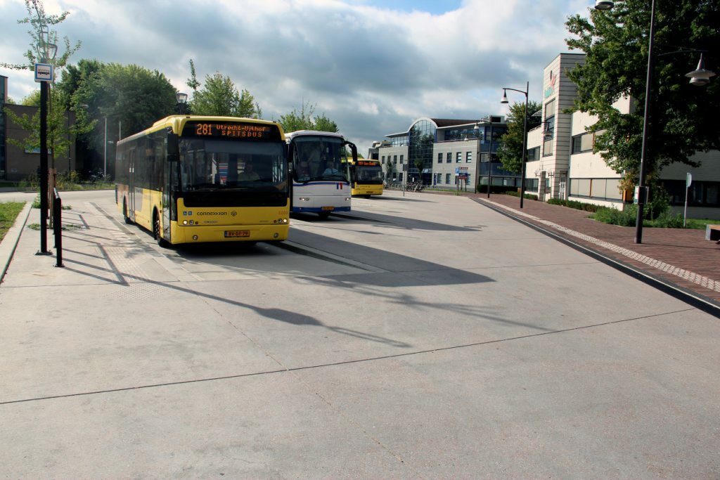 P347-Busstation.jpg